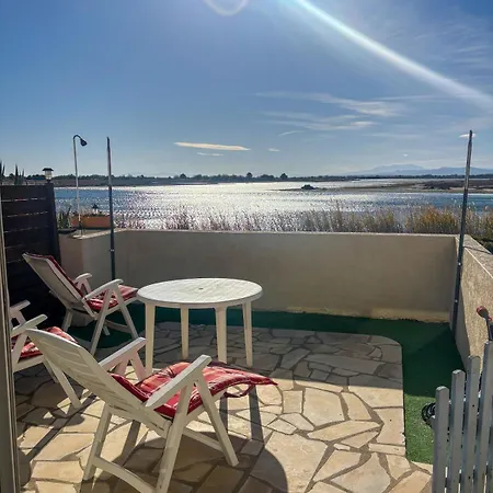 Maison Tres Paisible , Face A L'etang Avec Terrasse *
